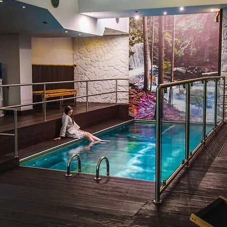 Dwa Potoki Otel 3*